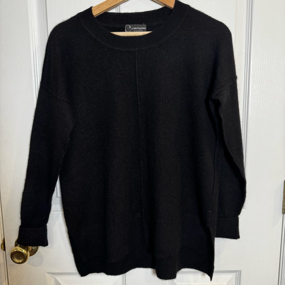 Bloomingdale’s Cashmere XS Black Crewneck 100% 2-Ply Sweater Classic - Picture 2 of 9